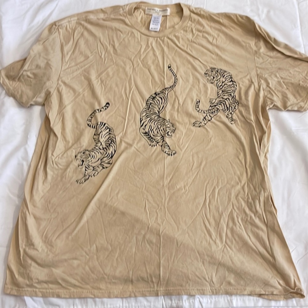 Urban Outfitters: oversized tiger t shirt- size S/M